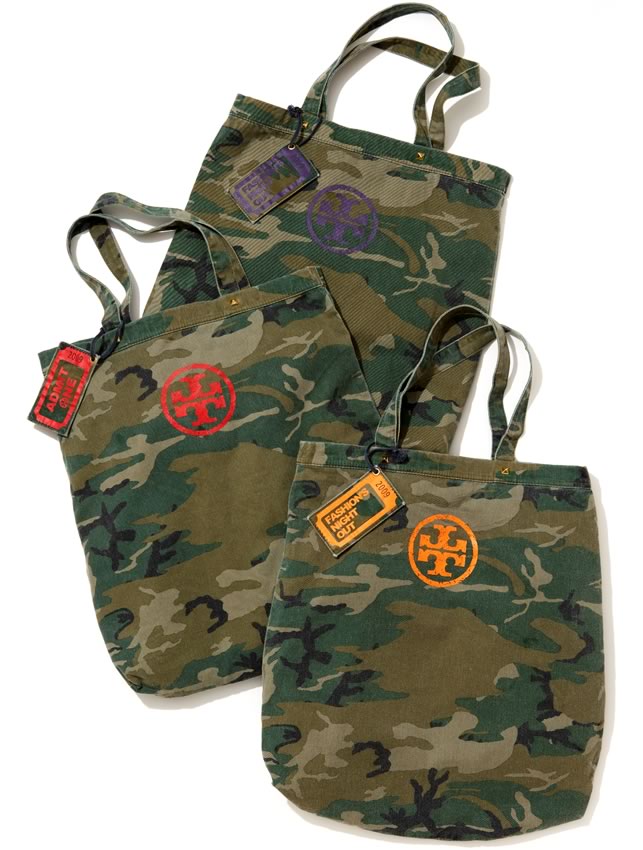 Tory burch camo tote hotsell