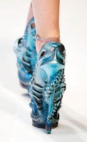 McQueen 6 McQueen 6