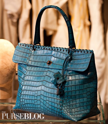 BV Delft Blue Cocco Lave Bag - $24,000