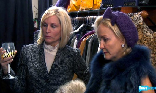 Kim G wears the stupidest outfit ever