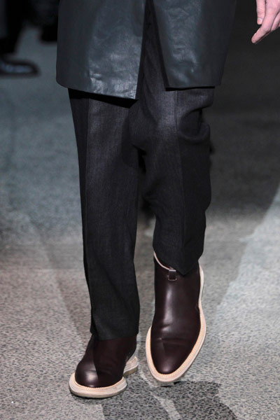 Fashion Networks on Fashion Week Handbags Louis Vuitton Men S Accessories Fall 2011
