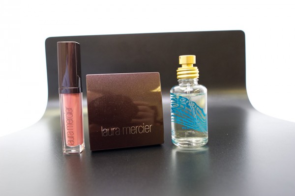 What's In Her Bag: Colbie Caillat (10) WIHB Colbie Caillat 10