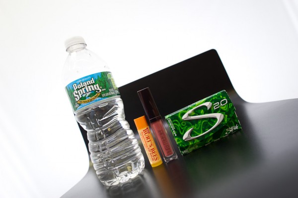 What's In Her Bag: Colbie Caillat (9) WIHB Colbie Caillat 9