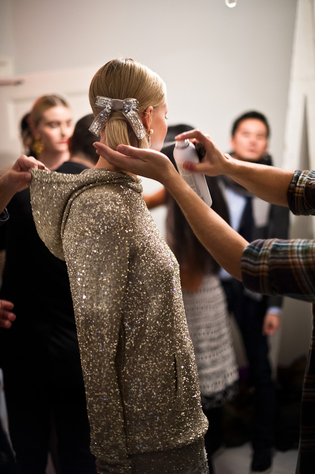 Oscar de la Renta Pre-Fall Backstage (7)