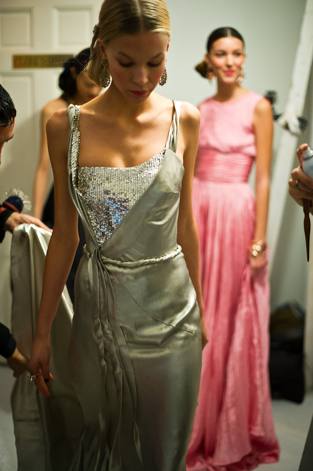 Oscar de la Renta Pre-Fall Backstage (9)