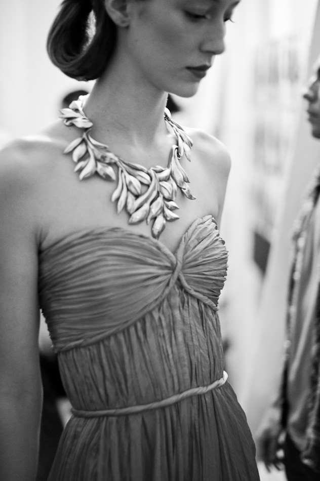 Oscar de la Renta Pre-Fall Backstage (13)