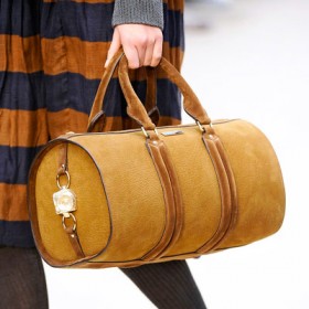 Burberry Prorsum Fall 2012 Handbags (1) Fashion Week Handbags: Burberry Prorsum Fall 2012 Burberry 1 280x280