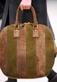 Burberry Prorsum Fall 2012 Handbags (12) Fashion Week Handbags: Burberry Prorsum Fall 2012 Burberry 12 194x280