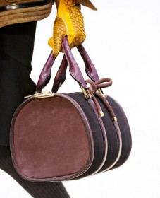 Burberry Prorsum Fall 2012 Handbags (4) Fashion Week Handbags: Burberry Prorsum Fall 2012 Burberry 4 227x280
