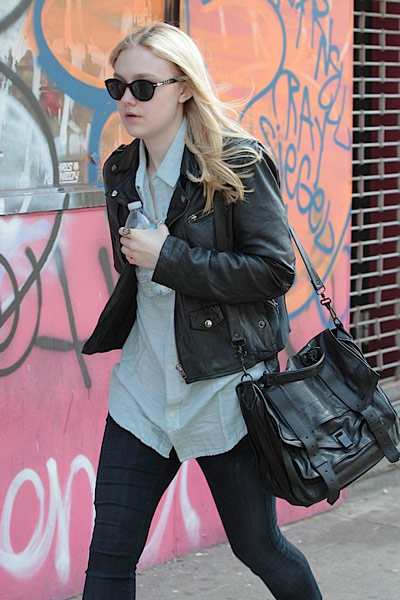 Dakota Fanning Style Proenza Schouler vs. Louis Vuitton PurseBlog