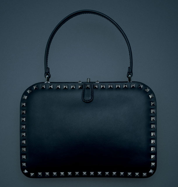 Valentino rockstud noir bag sales