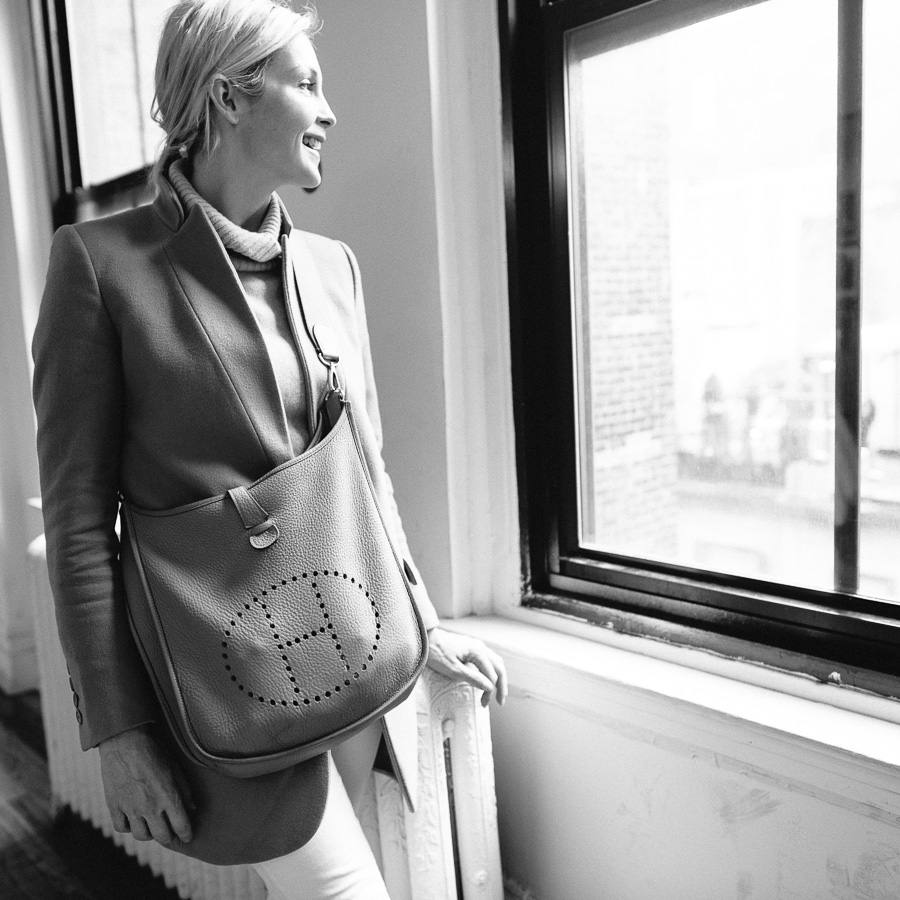 What's In Her Bag: Kelly Rutherford (18)