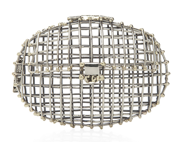 Anndra Neen Oval Open Cage Clutch