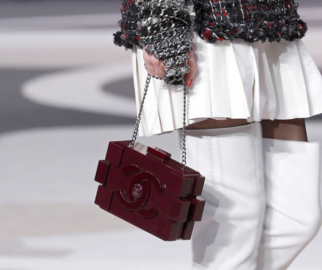 Chanel Fall 2013 Runway Handbags (14)