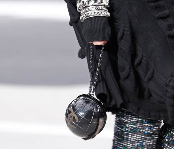 Chanel Fall 2013 Runway Handbags (15)