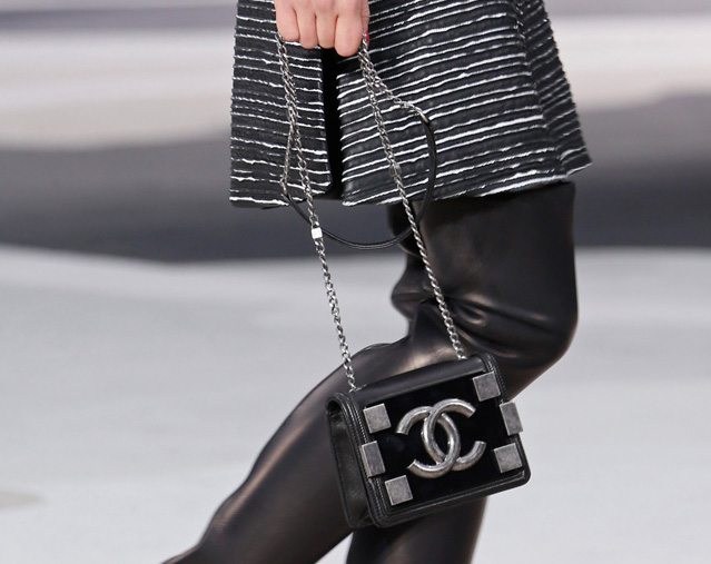 Chanel Fall 2013 Runway Handbags (37)