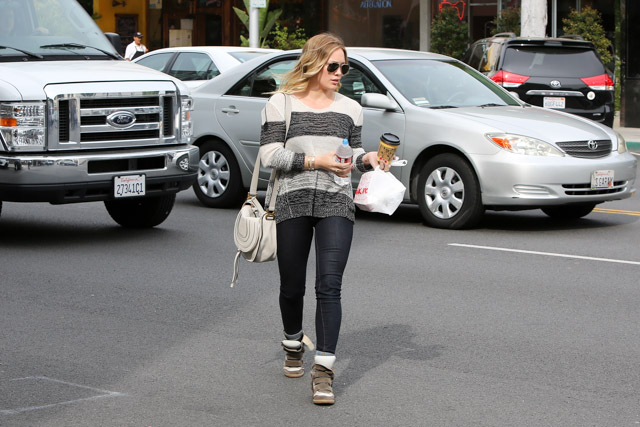 Hillary Duff carries a Chloe Marcie Crossbody Bag in Beverly Hills (2)