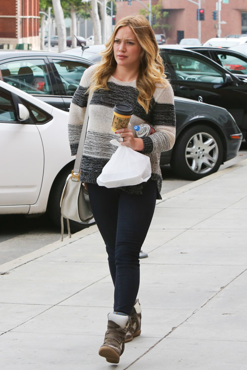 Hillary Duff carries a Chloe Marcie Crossbody Bag in Beverly Hills (3)