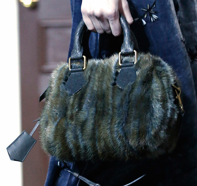 Louis Vuitton Fall 2013 Handbags (17)