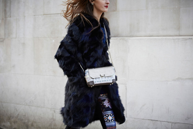 Matthew Williamson Fall 2013 Handbags (7)