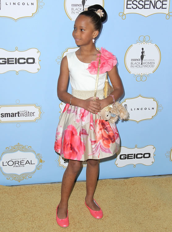 Quvenzhane Wallis Puppy Purse 6