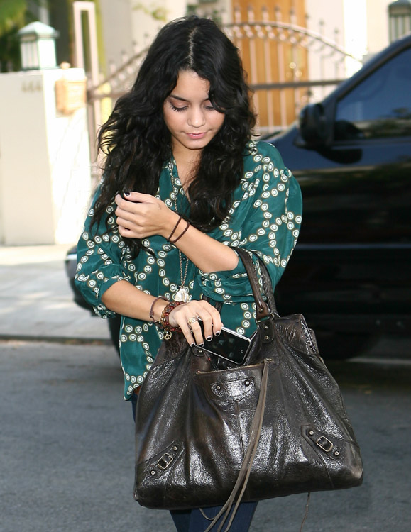 The Many Bags of Vanessa Hudgens (1)