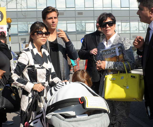 Kourtney Kardashian Kris Jenner Scott Disick Louis Vuitton Luggage Hermes Birkin Bags-4