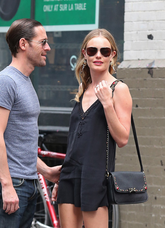 The Many Bags of Kate Bosworth (25)