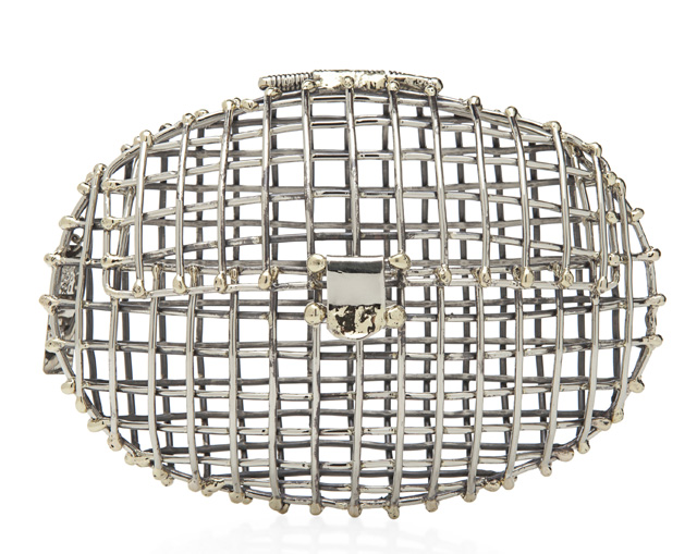 Anndra Neen Oval Open Cage Clutch