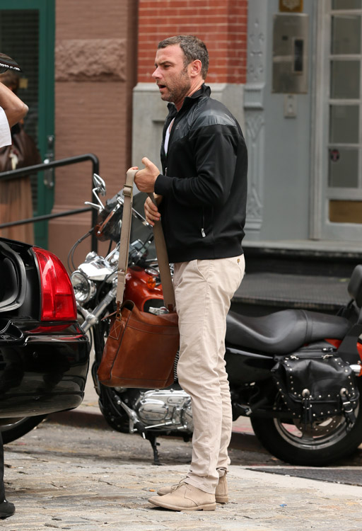 Liev Schreiber carries a Mulberry Brynmore Messenger Bag in NYC (2)