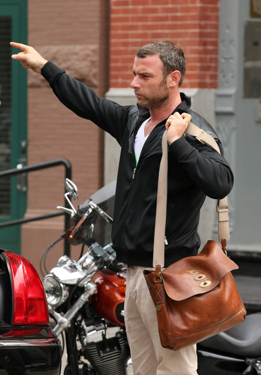 Liev Schreiber carries a Mulberry Brynmore Messenger Bag in NYC (3)