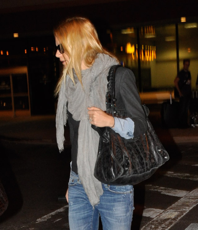The Many Bags of Gwyneth Paltrow (11)