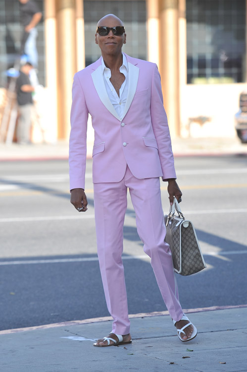 RuPaul carries a Gucci logo tote bag in Beverly Hills (3)