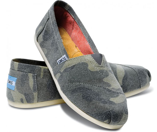 For Fall 2013, Camouflage is More Visible Than Ever 12 TOMS Washed Canvas Camo Women's Classics