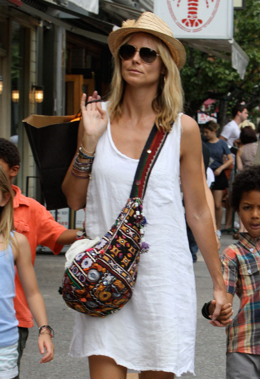 The Many Bags of Heidi Klum-19