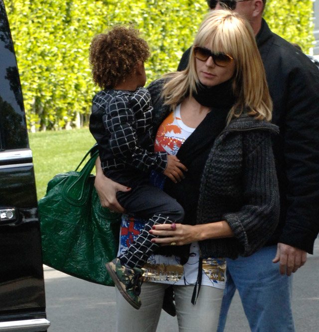 The Many Bags of Heidi Klum-3