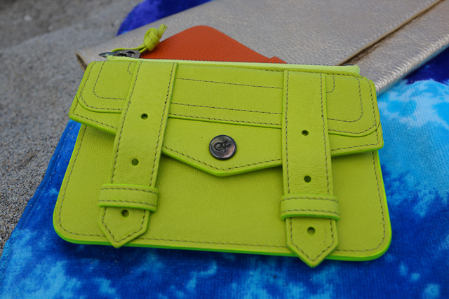 Whats in my Hermes Kelly Beach Bag-14