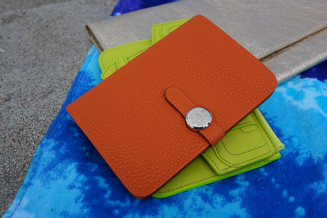 Whats in my Hermes Kelly Beach Bag-15