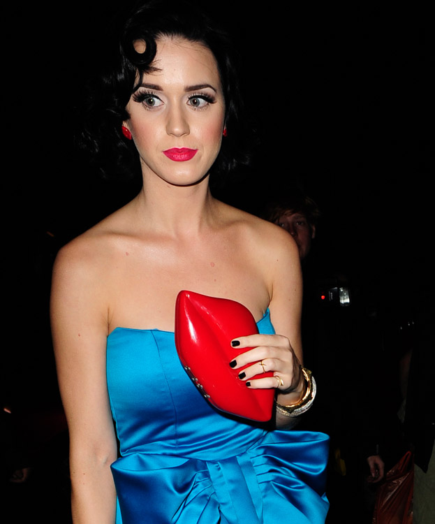 The Many Bags of Katy Perry (5)