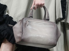 Bottega Veneta’s Bags Take a Dark Turn for Spring 2014 Bottega Veneta’s Bags Take a Dark Turn for Spring 2014