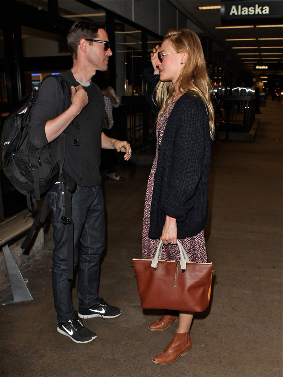 Kate Bosworth carries a Chloe Baylee Bag at LAX (4)