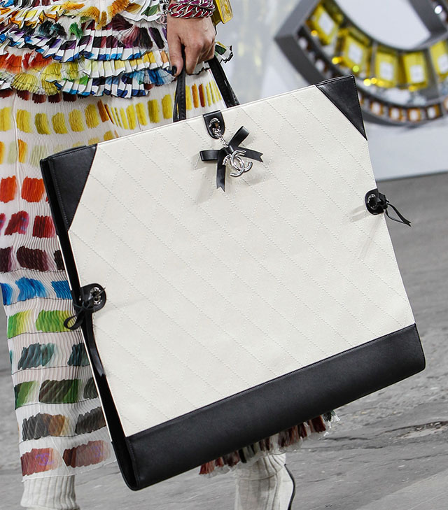 Chanel Spring 2014 Handbags (35)