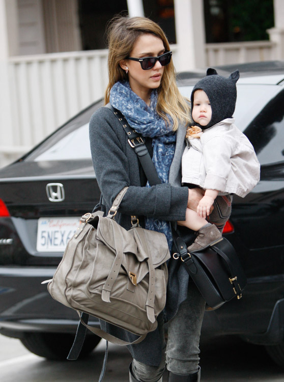 The Many Bags of Jessica Alba, Part Two (16)