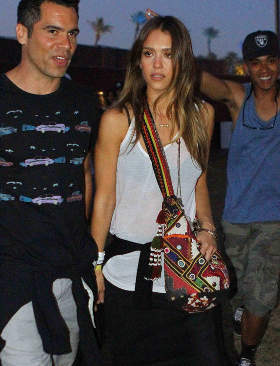 The Many Bags of Jessica Alba, Part Two (30)