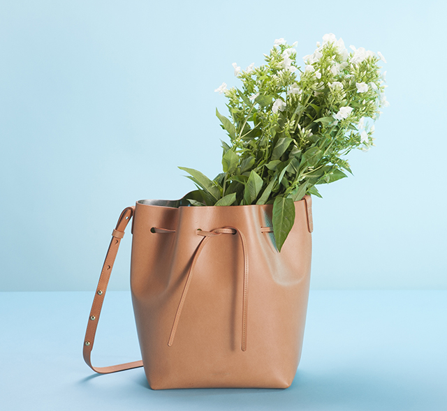 Mansur Gavriel Bucket Bag Cammello Silver Lookbook