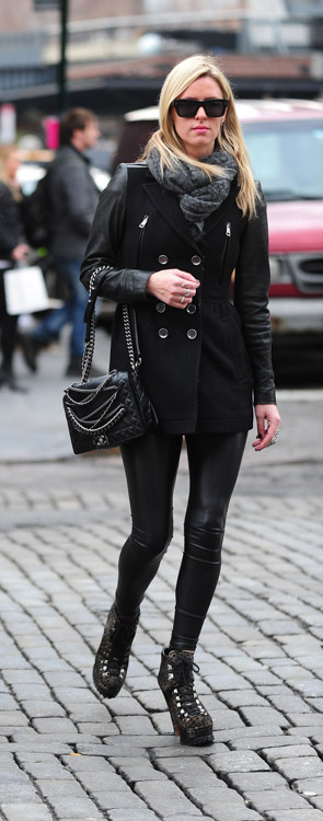 Nicky Hilton Chanel Chain Boy Bag-4