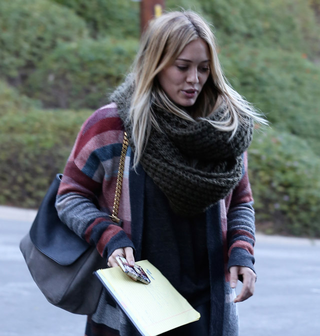 The Many Bags of Hilary Duff Part Two-16