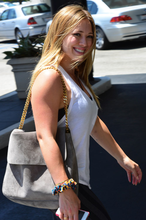 The Many Bags of Hilary Duff Part Two-9