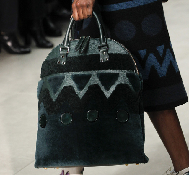 Burberry Fall 2014 Runway Bags 24