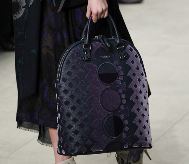 Burberry Fall 2014 Runway Bags 27